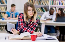 МОН планирует выходить на международные рынки образовательных услуг