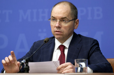 МОЗ призывает вакцинировать детей несмотря на пандемию