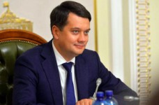 ВР приложит усилия, чтобы педагогам повысили зарплаты