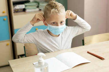 Комитет ВР поддержал постановление о COVID-помощи школам 