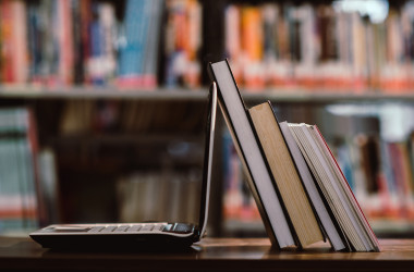 МОН планирует переводить экзамены в электронный формат