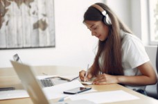 В Украине создали онлайн платформу по гражданскому образованию