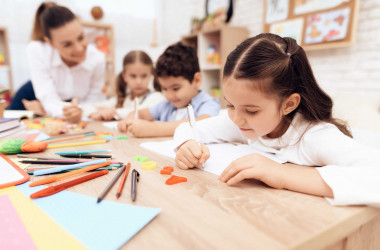 В МОН рассказали, как вырастут зарплаты в дошкольном образовании  