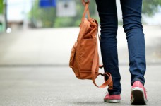 МОН будет рекомендовать закрывать школы в «оранжевых» зонах