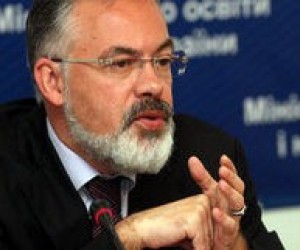 Учебники будут издаваться на языках нацменьшинств