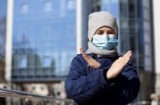 Школы и вузы в «красных» зонах будут закрывать