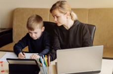 Должны ли все школы перейти на дистанционное обучение?