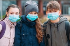 Санврач Киева: закрытие школ не даст желаемого результата