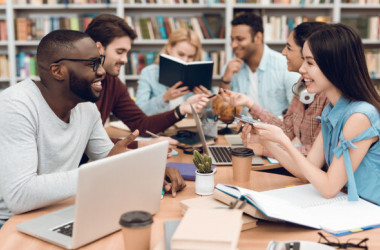 Иностранные студенты ежегодно тратят в Украине более $500 млн