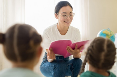 МОН предлагает школам провести урок о правах ребенка  