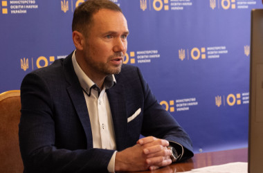 COVID-19: МОН разработало законопроект о защите педагогов 