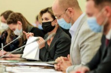 КМУ планирует обеспечить школьников здоровым питанием 