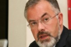 Табачник предложил вернуть в школы 11 классов