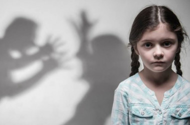 Учителей будут учить выявлять факты домашнего насилия