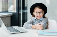 EnglishDom открыл курс английского для детей 1-3-х классов   