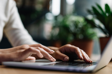 Людей, которые потеряли работу, будут обучать ИТ