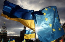 Суд обязал МОН пересмотреть учебники по истории