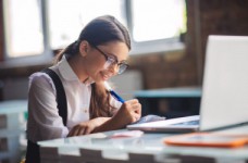 На ЗНО 2021 года ожидают более 380 тысяч участников