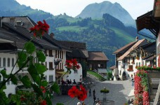 Образование в Швейцарии: знаменитости выбирают отельный менеджмент