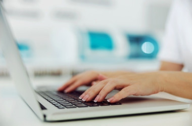 Стартовал опрос об организации дистанционного образования