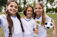 Тренеров научат предупреждать дискриминацию через спорт