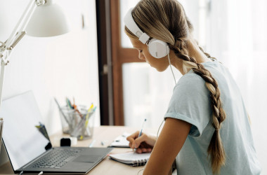 МОН: педагоги высоко оценили новую типовую образовательную программу