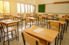 Нужно ли менять дату проведения ЗНО по математике?