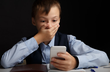 Киберполицию просят усилить борьбу с опасным контентом