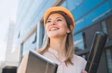 Профориентацию надо сделать уроком, - опрос