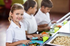 Питание в школе должно быть безопасным и качественным, - Шкарлет