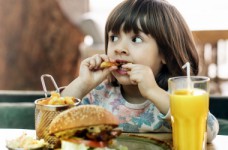 В МОН заявляют, что качество школьных столовых под контролем 