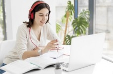 1 млрд грн направят на закупку ноутбуков в школы