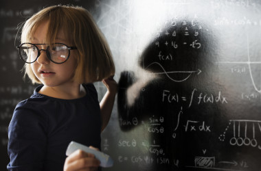 КМУ хочет использовать образовательную субвенцию на другие нужды