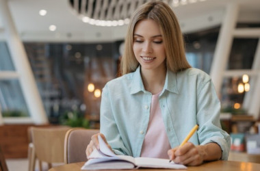 Педагоги могут получить гранты на проекты в сфере образования