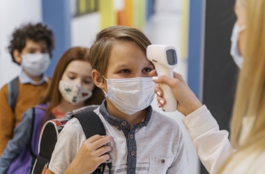 С 5 мая Киев возобновляет занятия в учебных заведениях