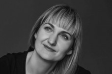 Н. Пипа: поднятие зарплат учителям - это "очковтирательство"