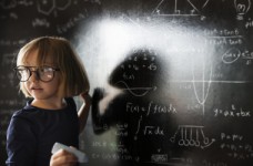 Математика как ключ к успеху: от уроков школьных к урокам жизненным