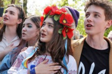 КМУ утвердил программу национально-патриотического воспитания