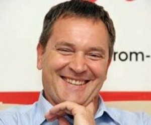 Колесниченко требует защитить права русскоязычных школьников