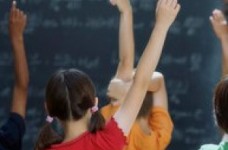 11 лет за партой вместо 12: плюсы и минусы