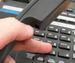 На "горячую линию" МОН смогли дозвониться 108 абитуриентов