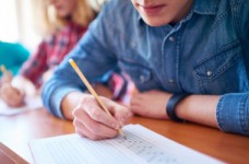 Опрос: ЗНО способствует равенству участников на этапе поступления