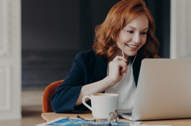 60 тысяч учителей в этом году получат ноутбуки