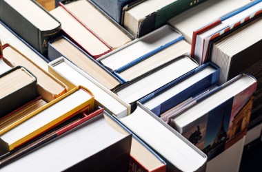 Изданы первые сертификаты по владению госязыком 