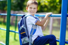 145 тысяч детей получат помощь на подготовку к школе