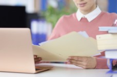 МОЗ: оснований не допускать в школу невакцинированного учителя нет 