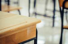 Парта или ученический стол: как организовать образовательную среду