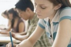 МОН предоставило разъяснения о преимуществах 11-летнего срока среднего образования