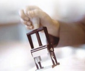 Вступительные документы не требуют нотариального заверения - Д. Табачник