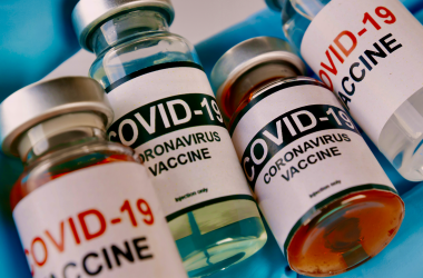 Неблагоприятные реакции после вакцинации - это нормально, - МОЗ